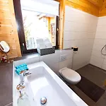 5 Sterne Tommy Mit Kamin, Seeblick Und Grosser Terrasse * Rieden (Mayen-Koblenz)