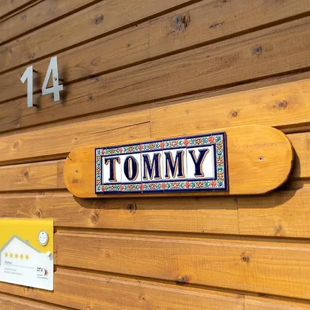 5 Sterne Tommy Mit Kamin, Seeblick Und Grosser Terrasse Semesterbostad *