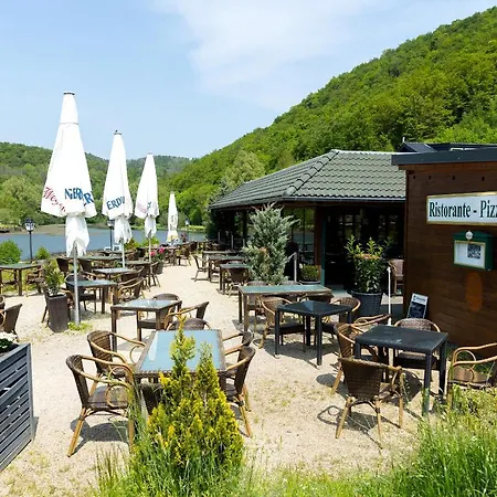 Tatil Evi 5 Sterne Tommy Mit Kamin, Seeblick Und Grosser Terrasse Rieden (Mayen-Koblenz)