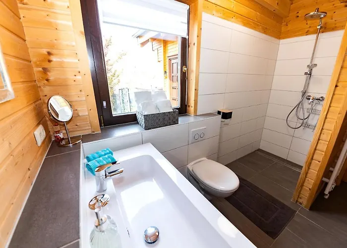 5 Sterne Tommy Mit Kamin, Seeblick Und Grosser Terrasse * Rieden (Mayen-Koblenz)