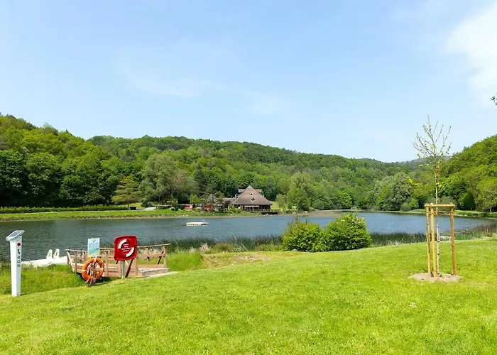 5 Sterne Tommy Mit Kamin, Seeblick Und Grosser Terrasse 度假居 Rieden (Mayen-Koblenz)